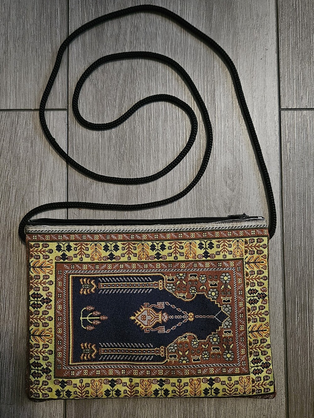Woven Messenger Bag in Navy and Yellow
